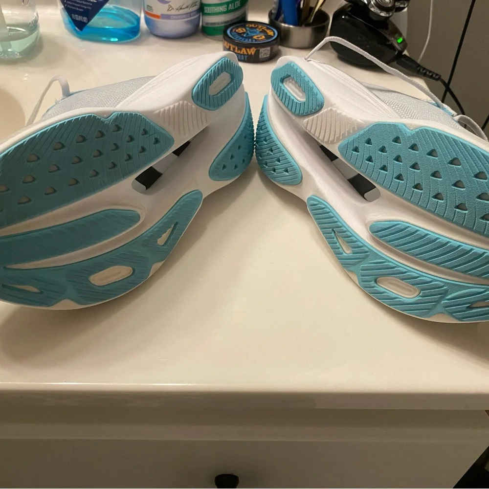 Hoka Women’s Skyward X Gray Blue Size 6 (6D) - Used 27 mi, Like New. $75 Floor - Picture 12 of 16